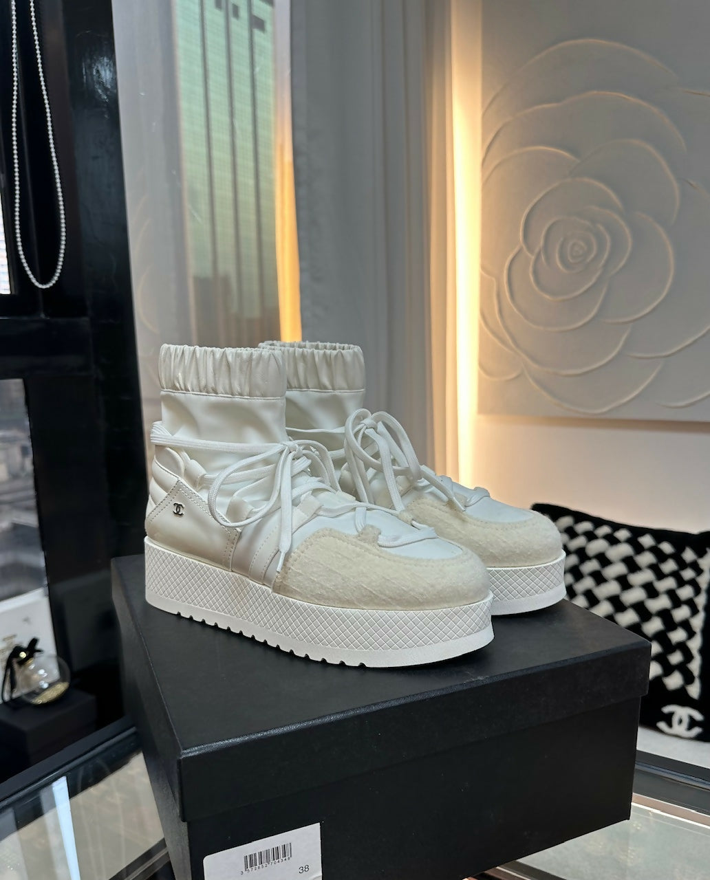 Chanel Shoes 38 Tweed and Leather Cream White Boots