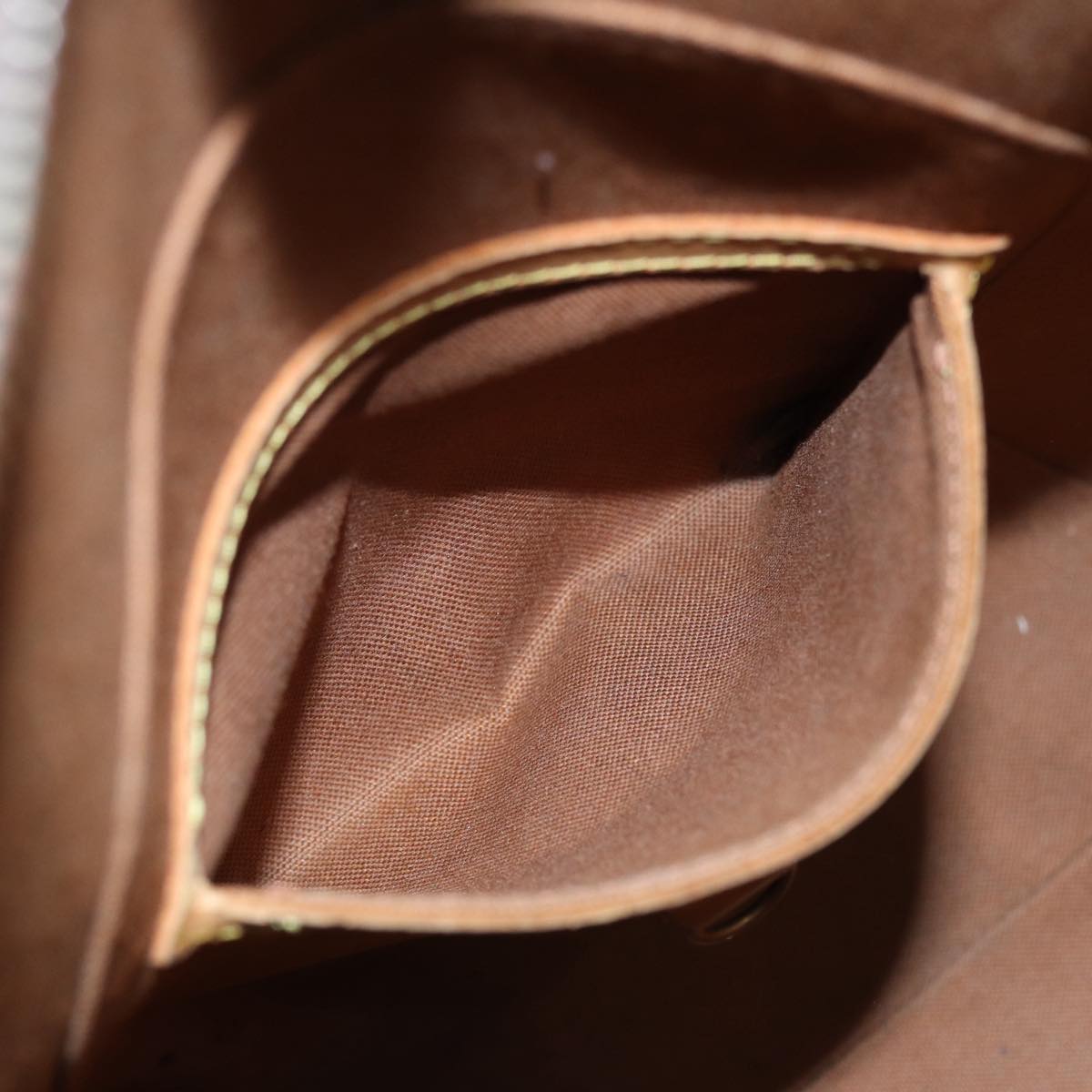 Louis Vuitton Ellipse
