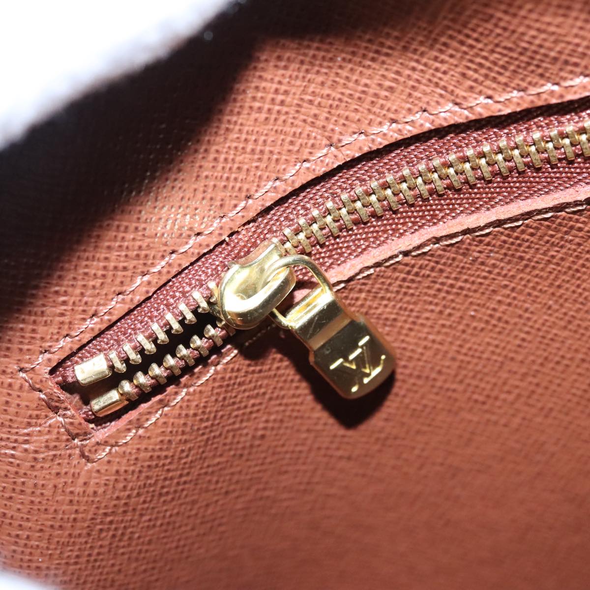 Louis Vuitton Nile
