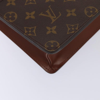 Louis Vuitton Pochette A4