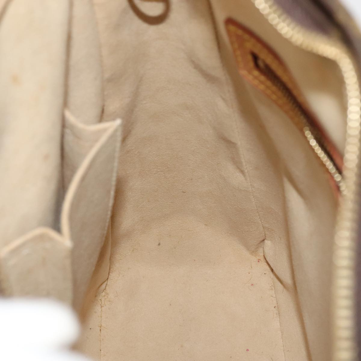 Louis Vuitton Looping GM