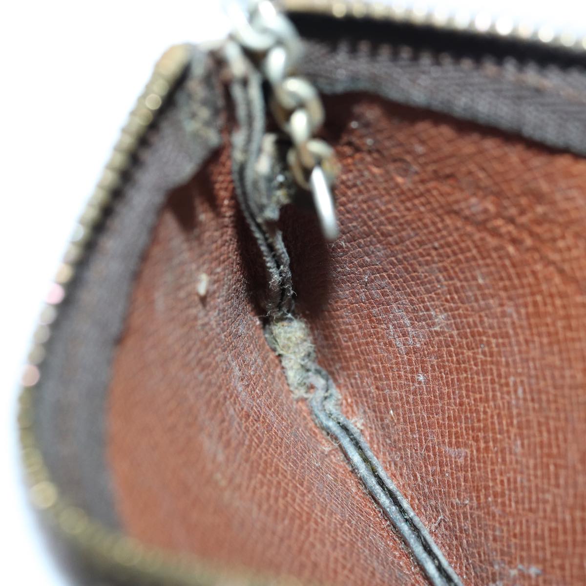 Louis Vuitton Pochette Clés