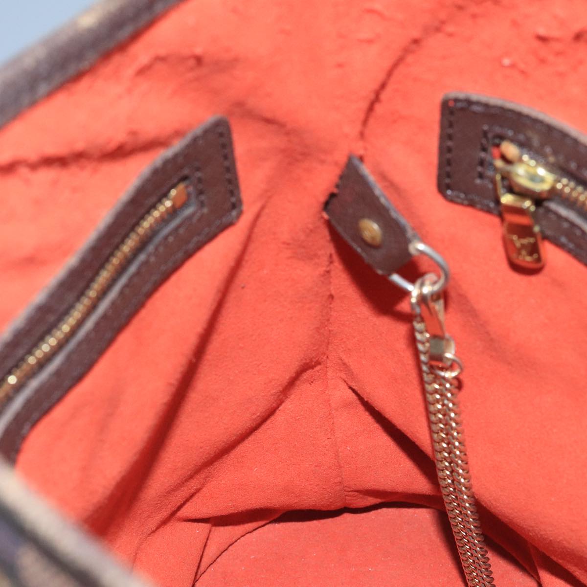 Louis Vuitton Marais