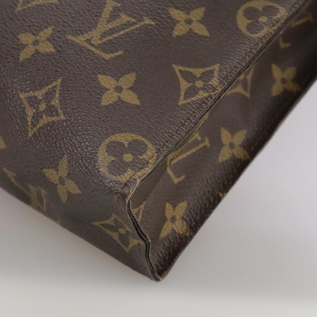 Louis Vuitton Trousse de Toilette