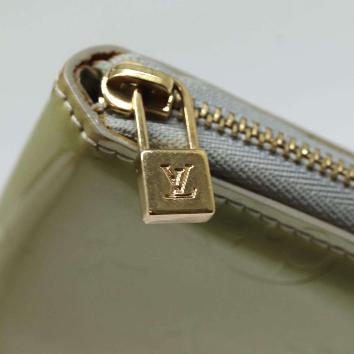 Louis Vuitton Eldridge