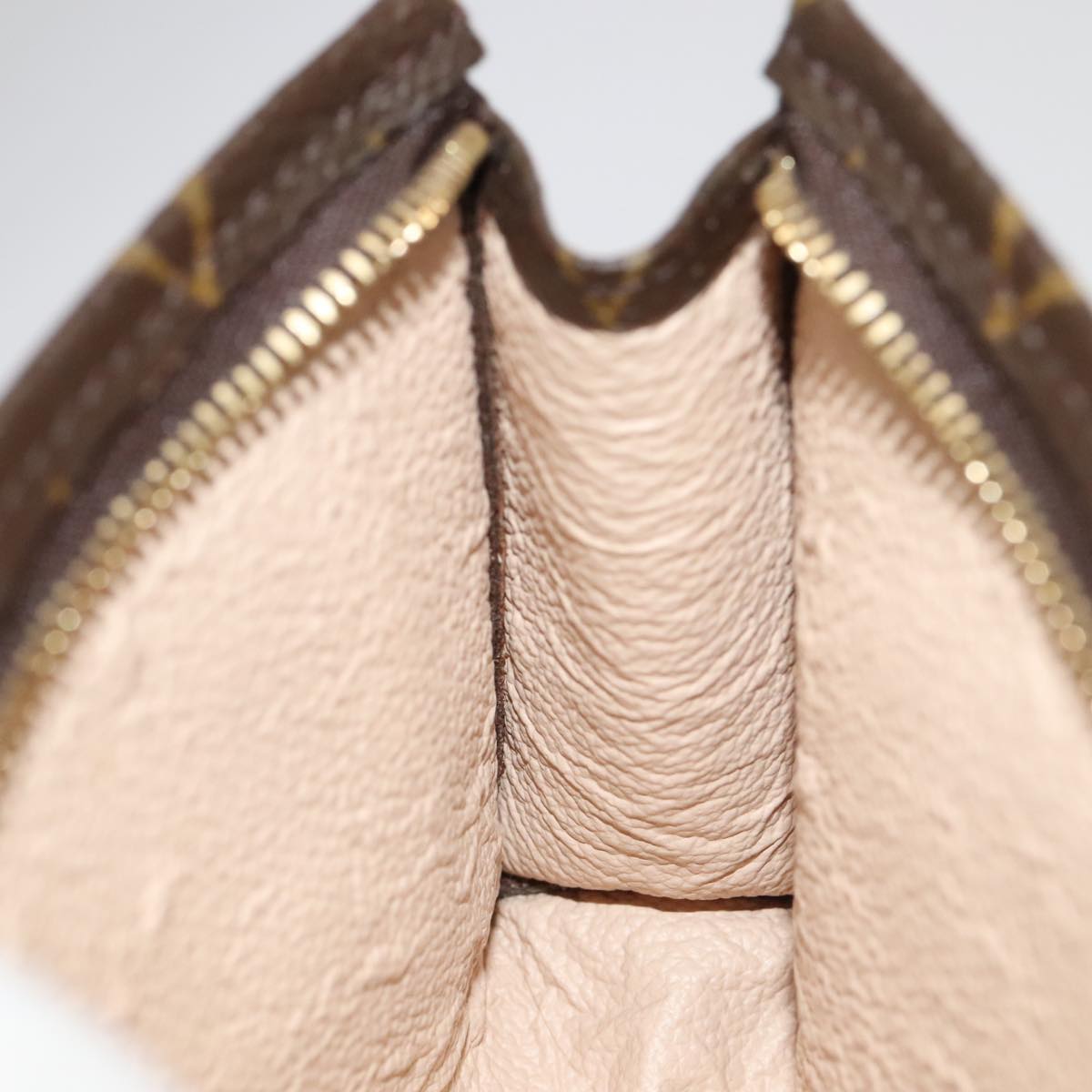 Louis Vuitton Trousse de Toilette