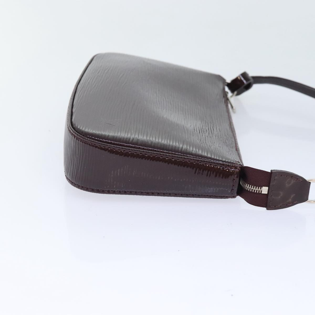Louis Vuitton Pochette Accessoire