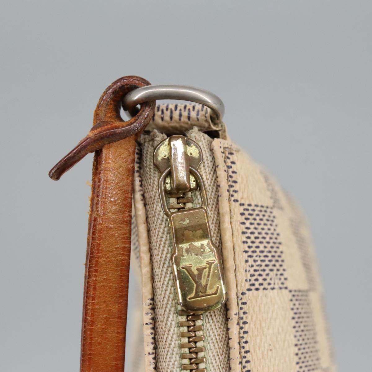 Louis Vuitton Pochette Accessoire