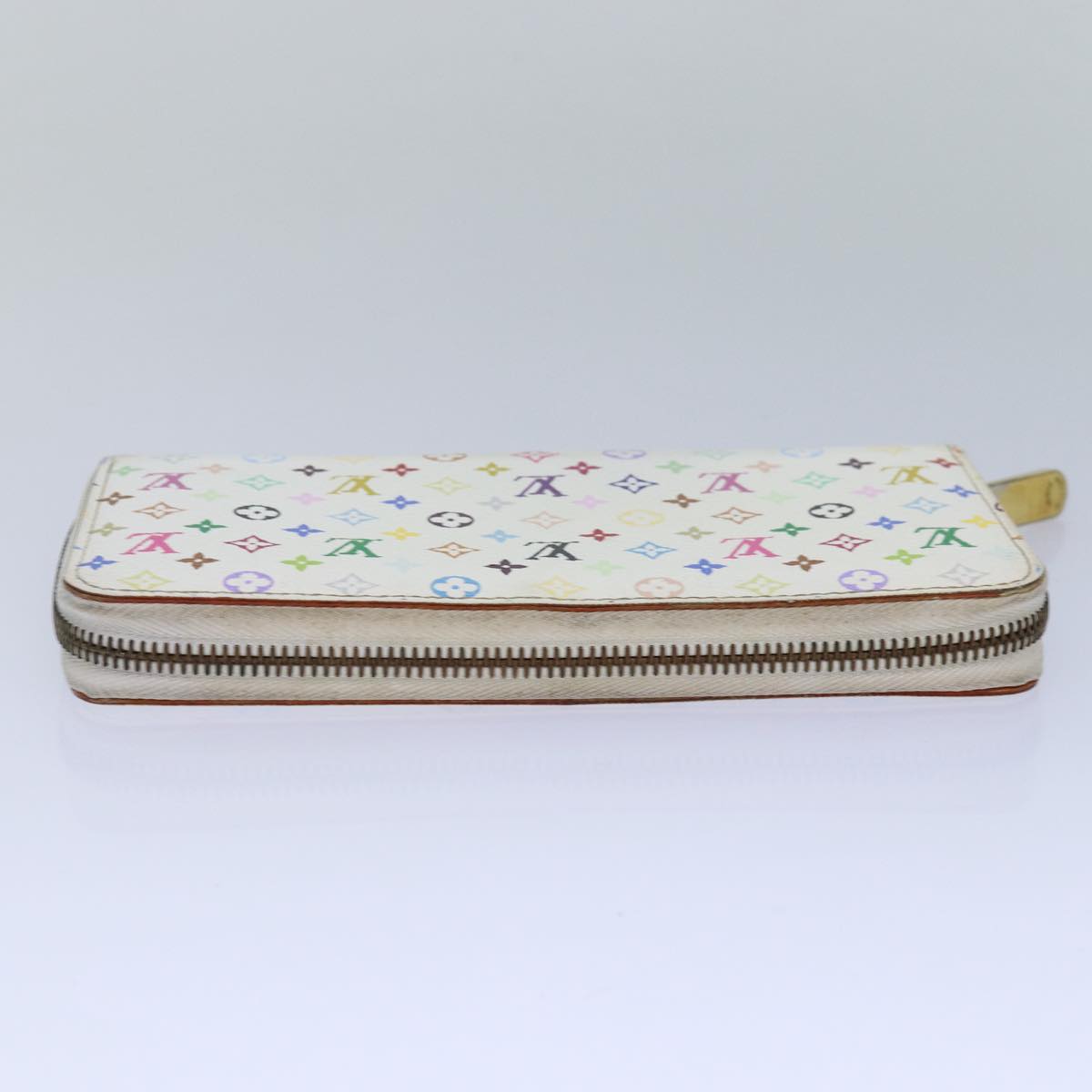 Louis Vuitton Zippy wallet