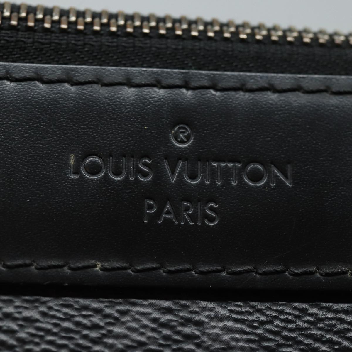 Louis Vuitton Discovery