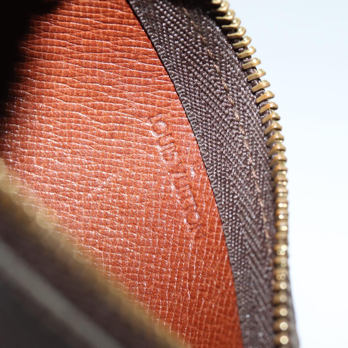 Louis Vuitton Pochette Clés