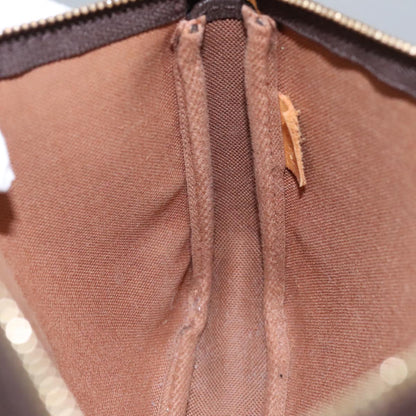 Louis Vuitton Pochette Accessoire