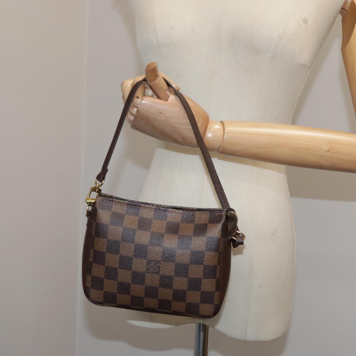 Louis Vuitton Trousse makeup