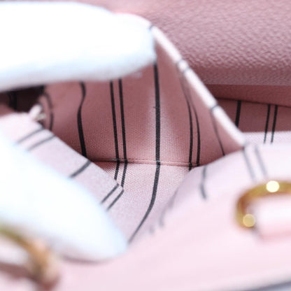 Louis Vuitton Montaigne