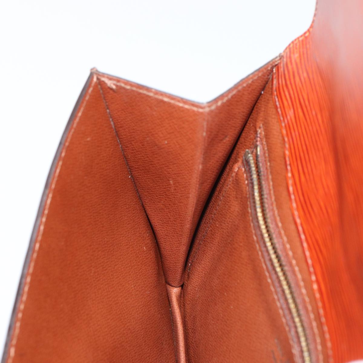 Louis Vuitton Montaigne