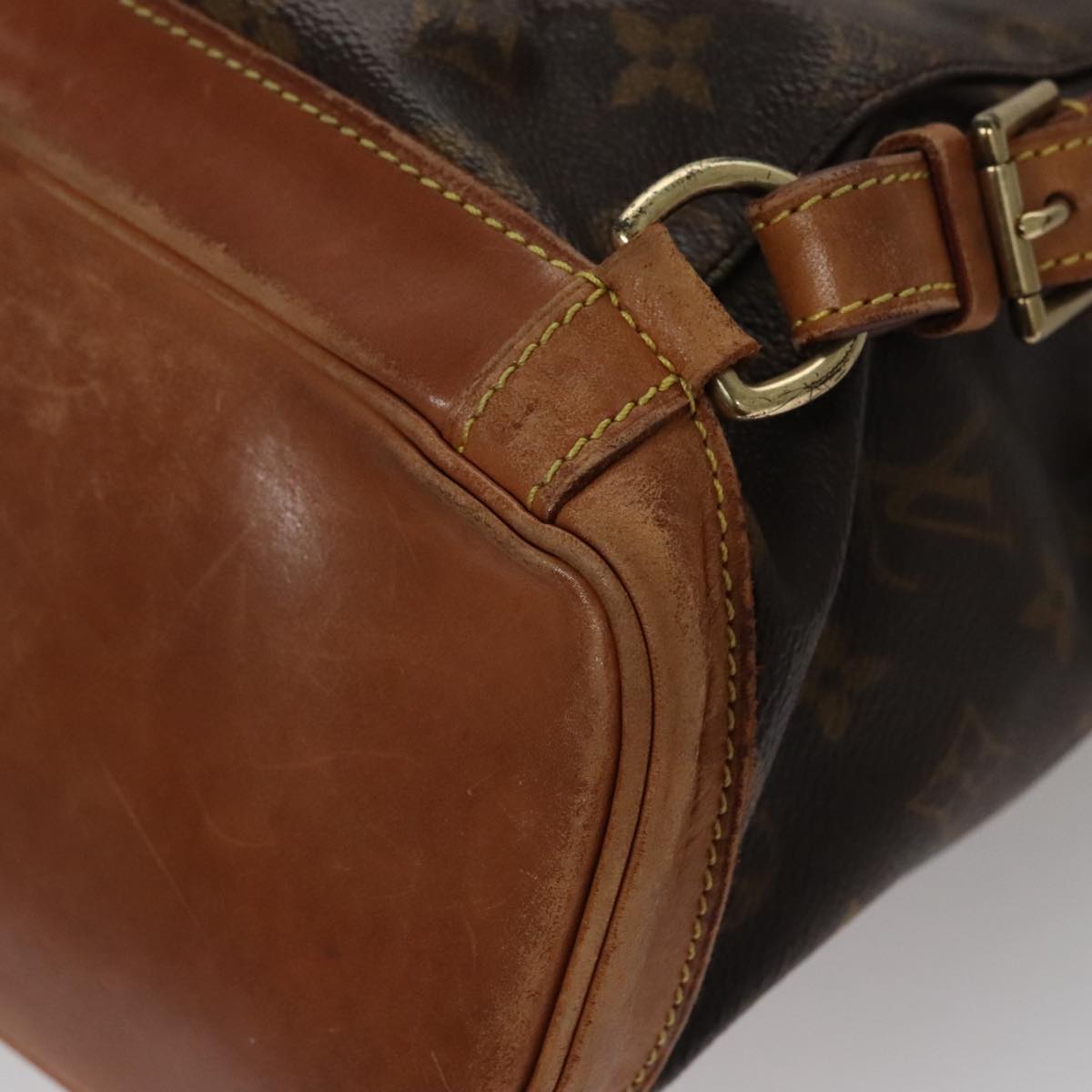 Louis Vuitton Montsouris MM