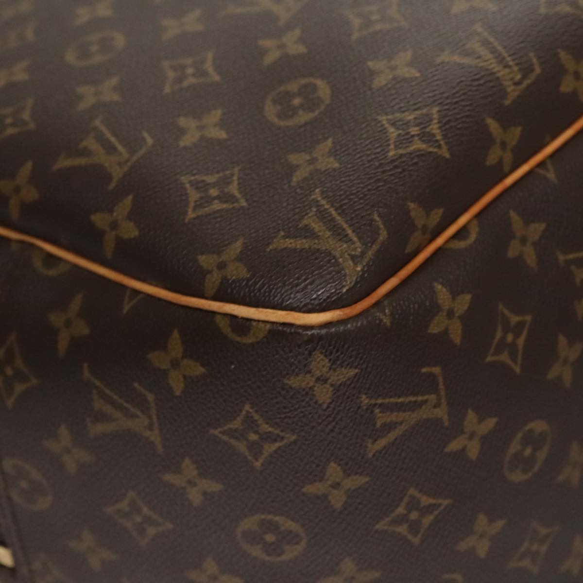 Louis Vuitton Evasion