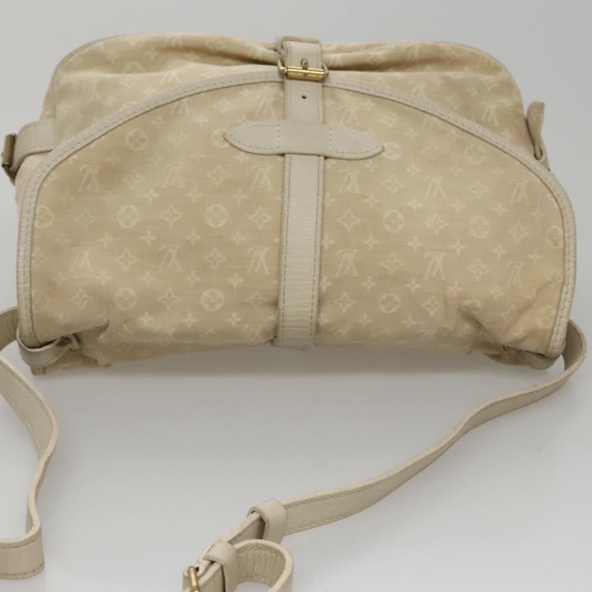 Louis Vuitton Saumur
