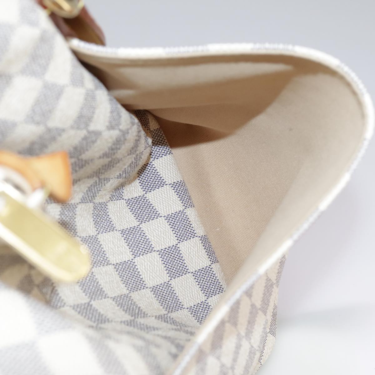 Louis Vuitton Totally