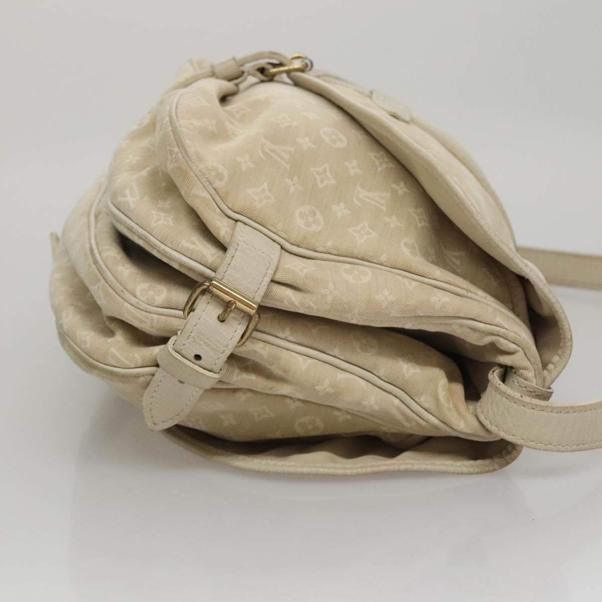 Louis Vuitton Saumur