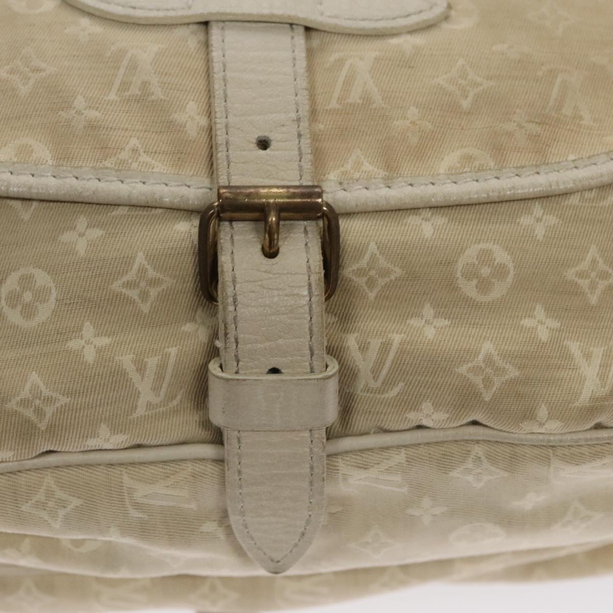 Louis Vuitton Saumur