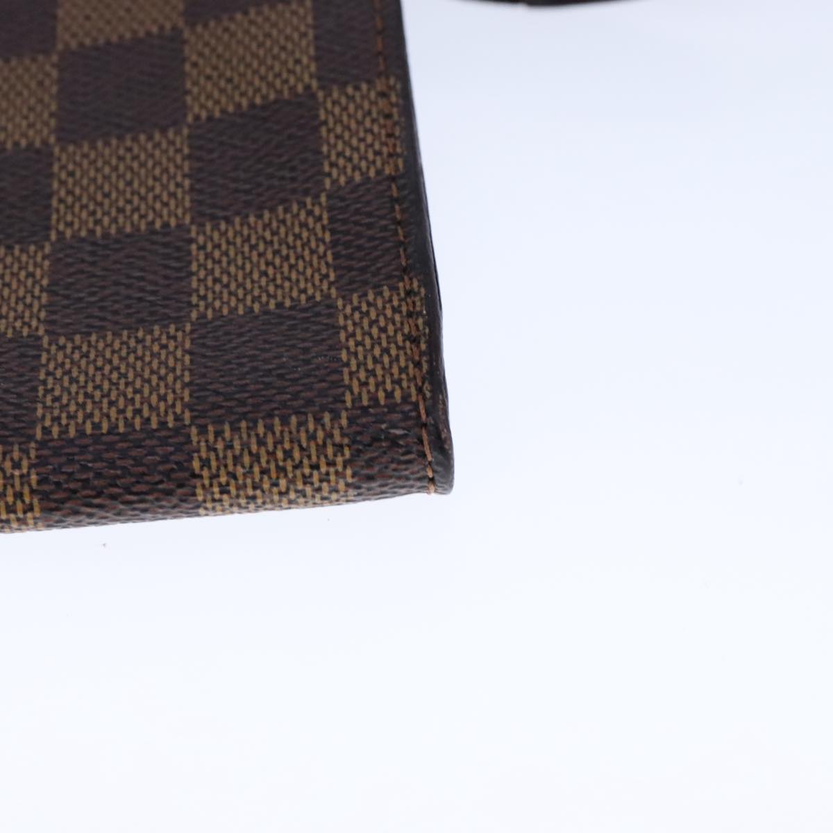 Louis Vuitton Marais