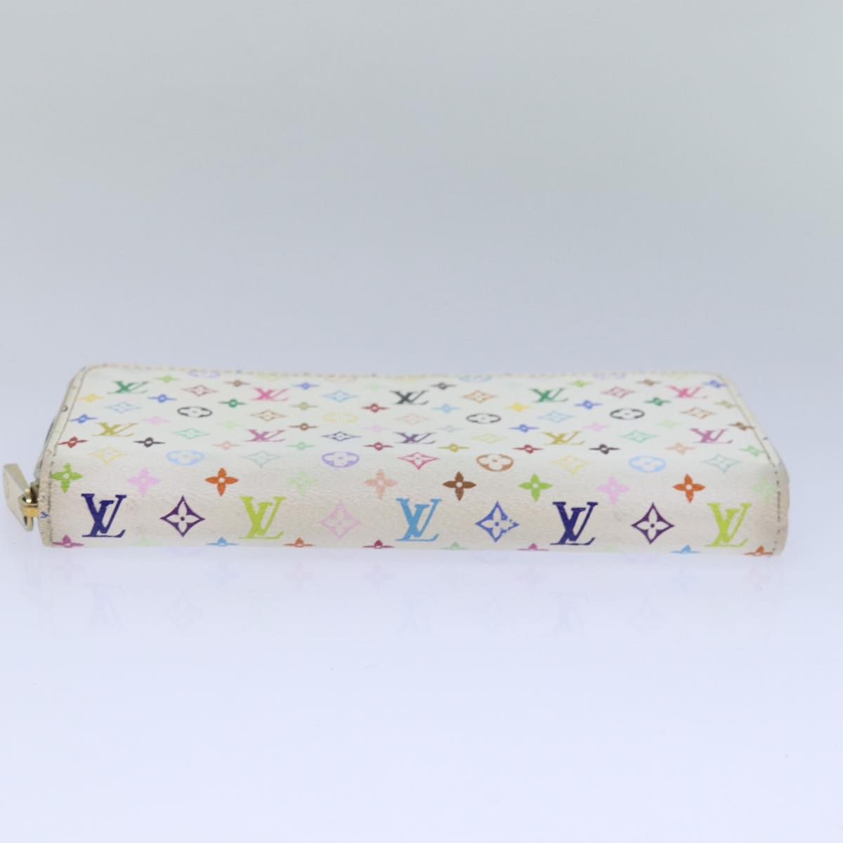 Louis Vuitton Zippy wallet