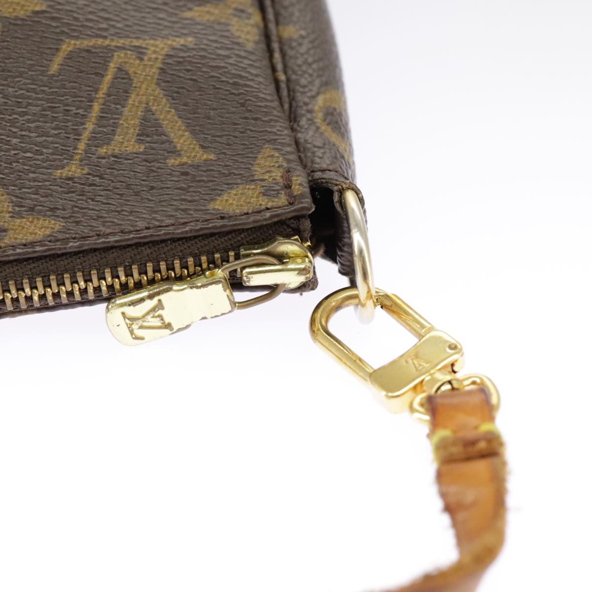 Louis Vuitton Pochette Accessoire