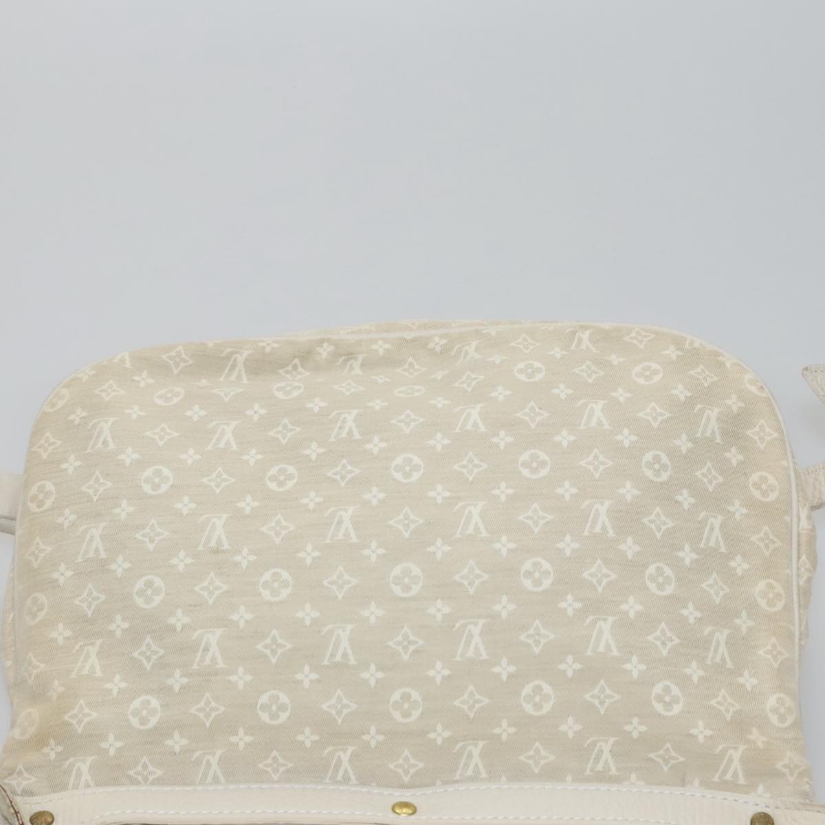 Louis Vuitton Saumur