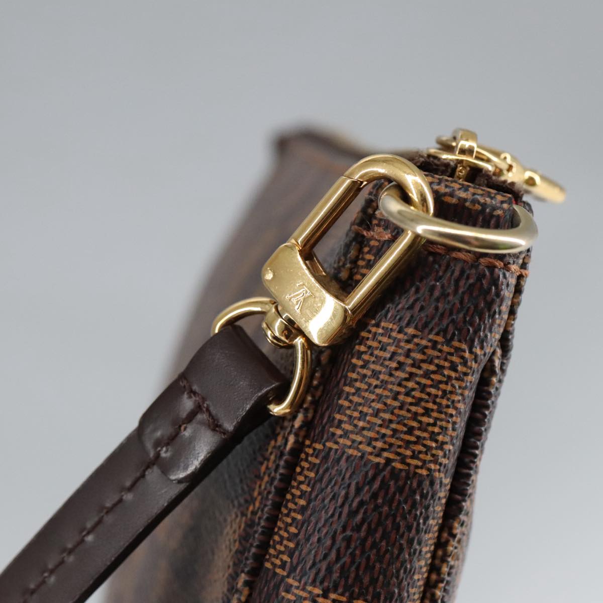 Louis Vuitton Pochette Accessoire