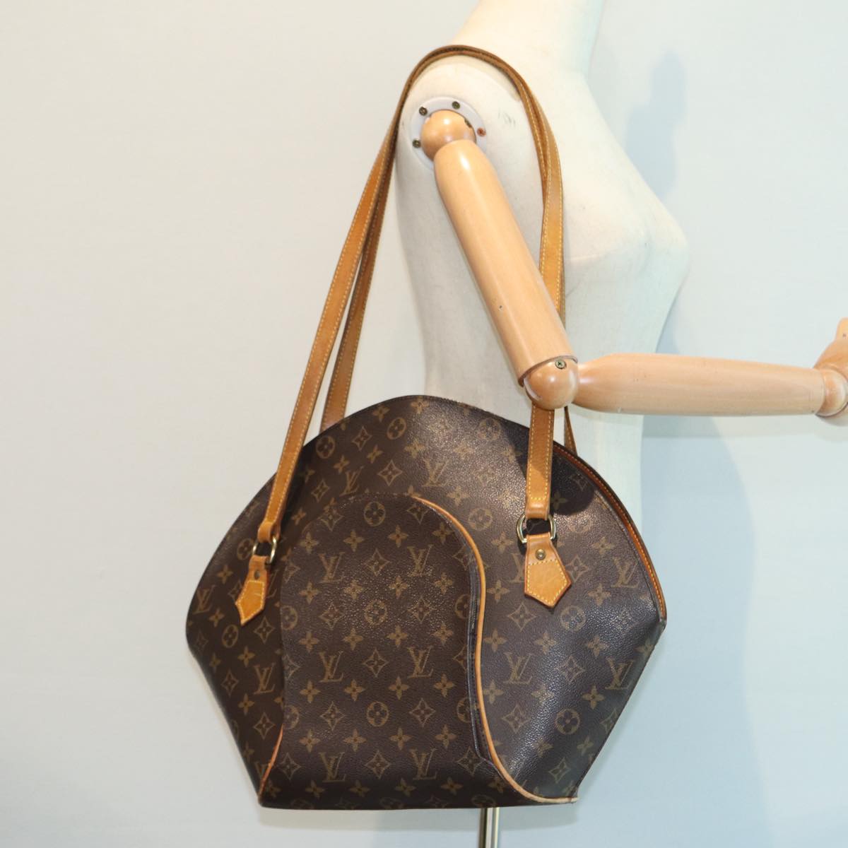 Louis Vuitton Ellipse