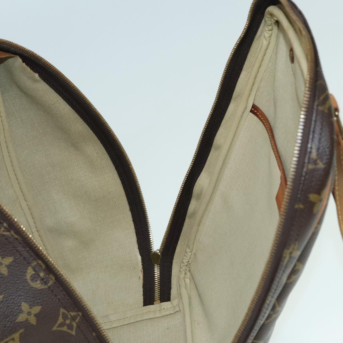 Louis Vuitton Excursion