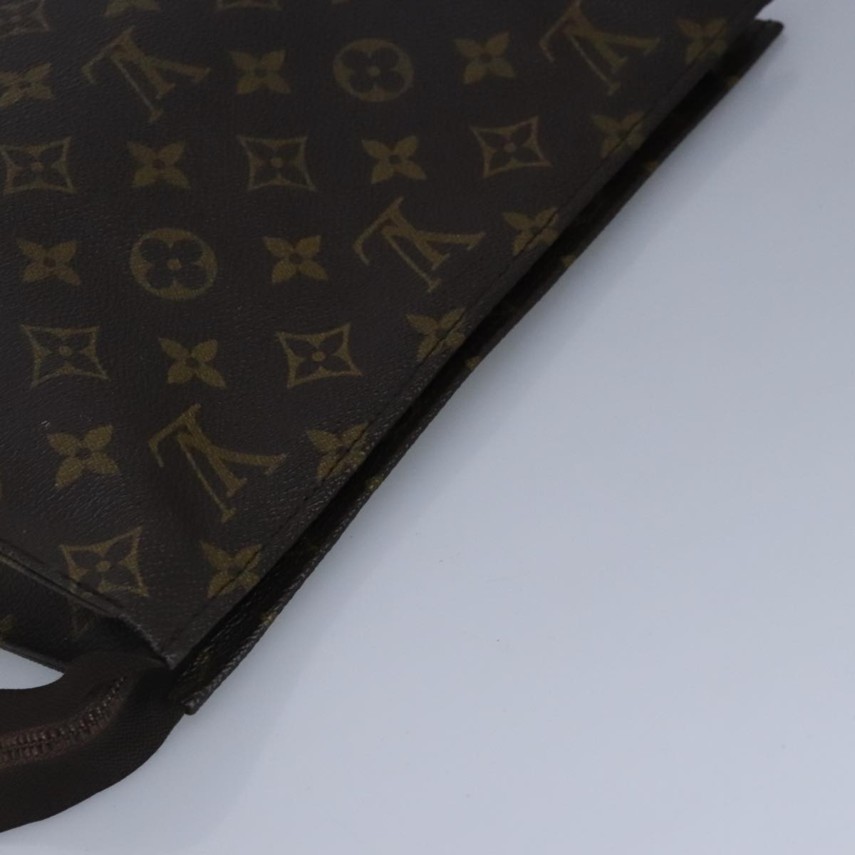 Louis Vuitton Poche Toilette