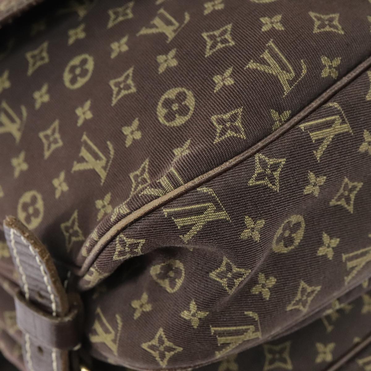 Louis Vuitton Saumur 30