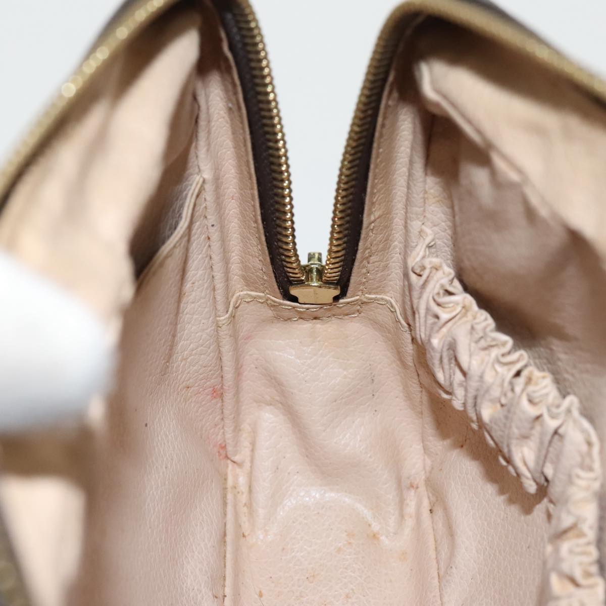 Louis Vuitton Trousse de Toilette
