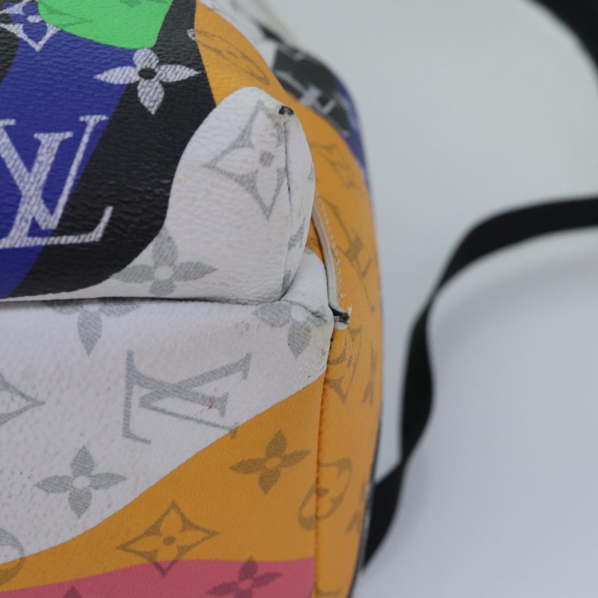 Louis Vuitton Discovery
