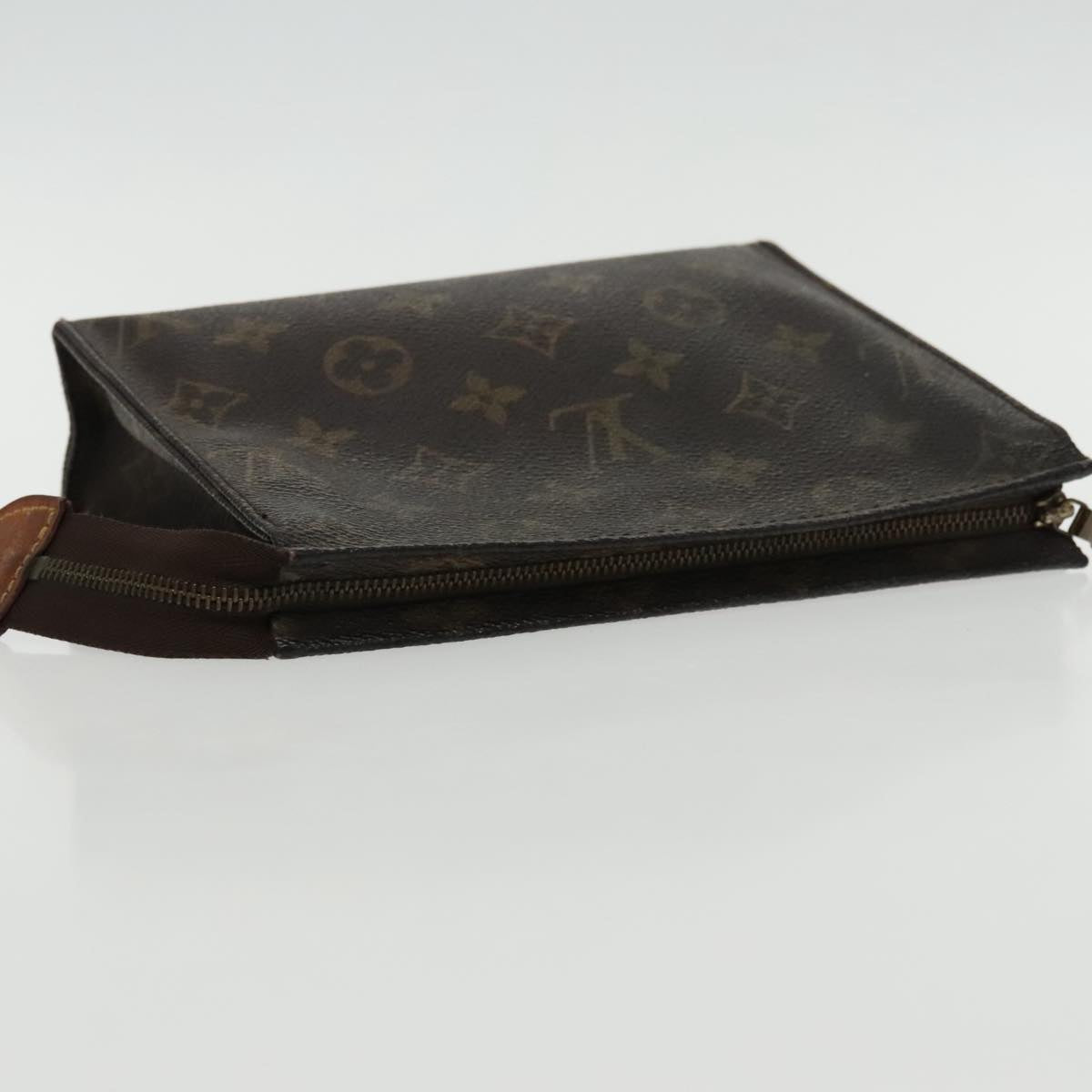 Louis Vuitton Poche Toilette 19
