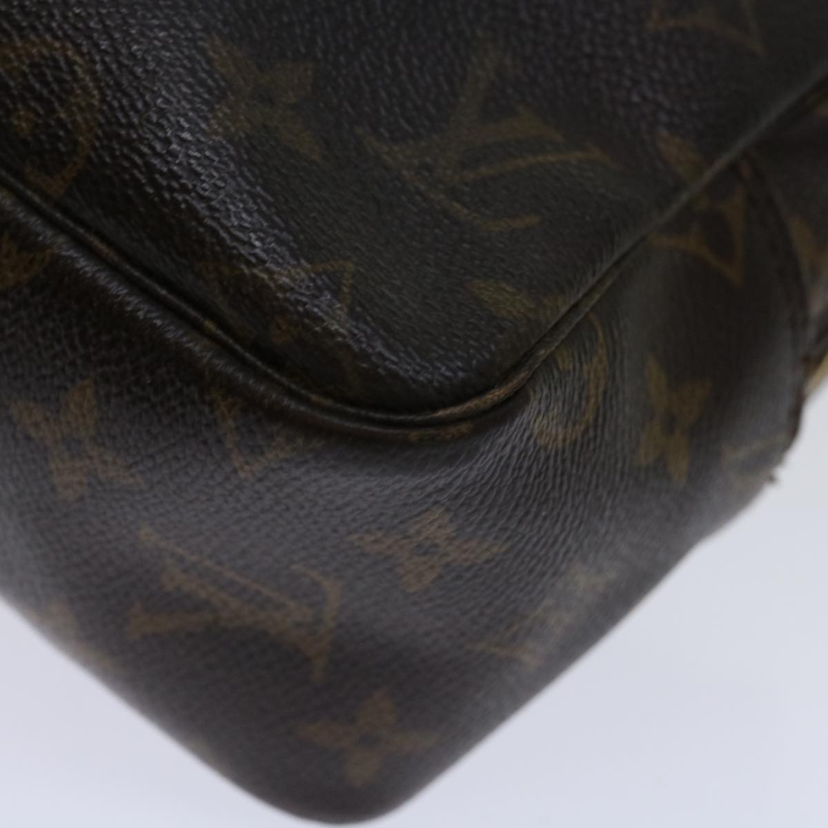 Louis Vuitton Trousse de Toilette