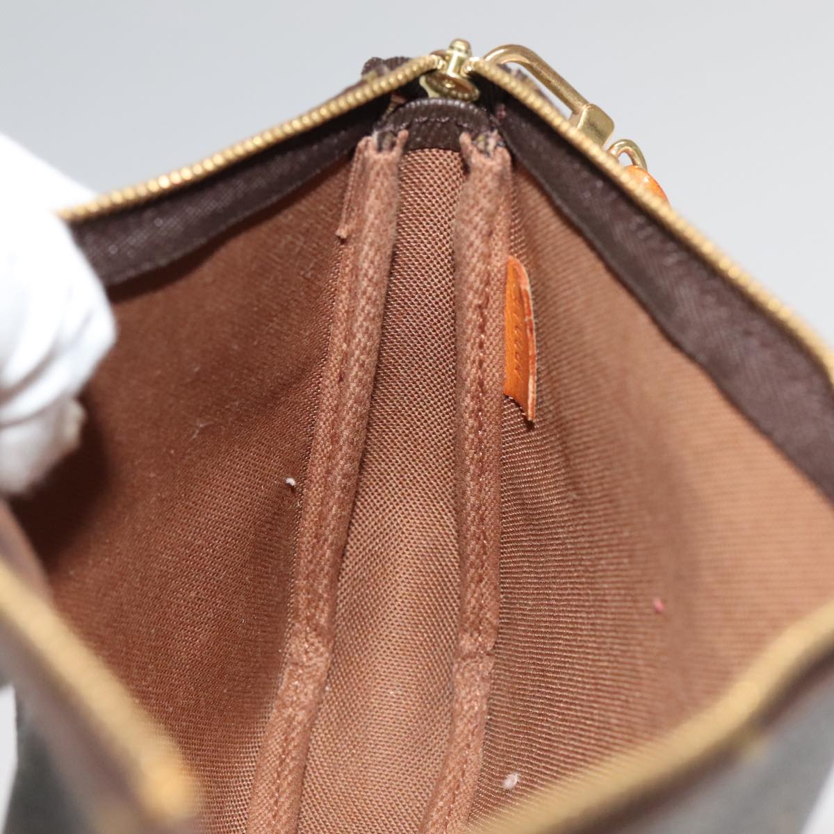 Louis Vuitton Pochette Accessoire