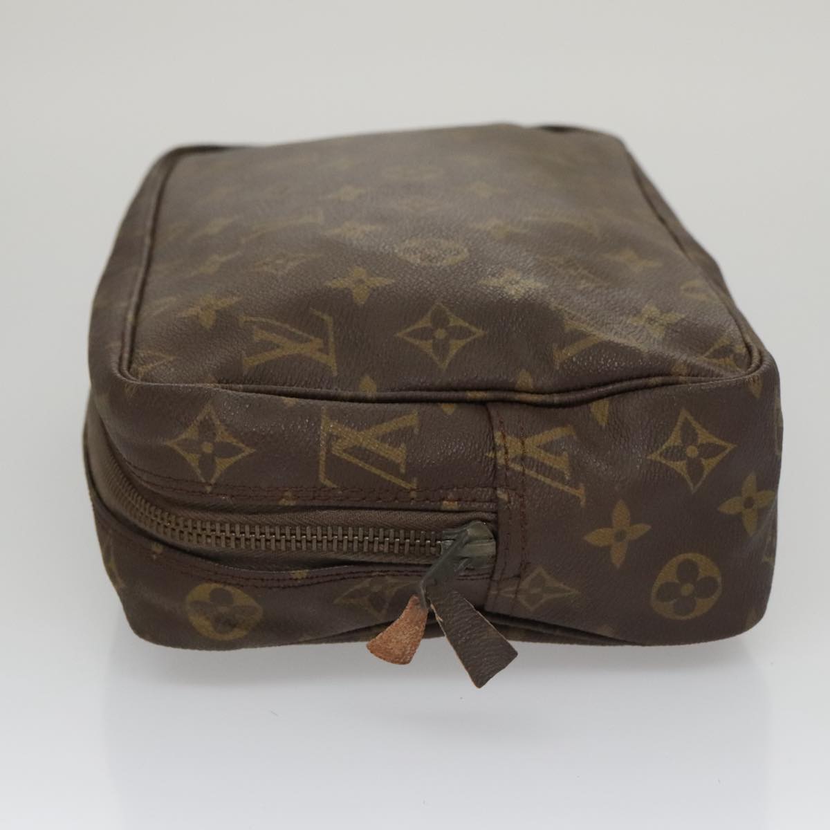 Louis Vuitton Trousse Toilette 28