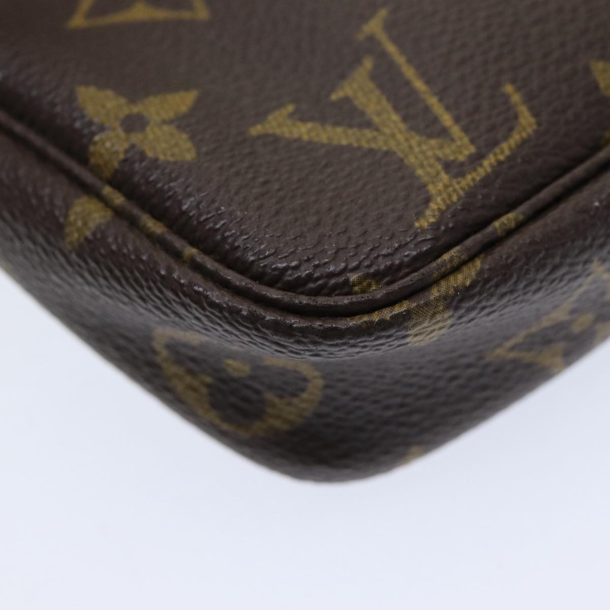 Louis Vuitton Pochette Accessoire