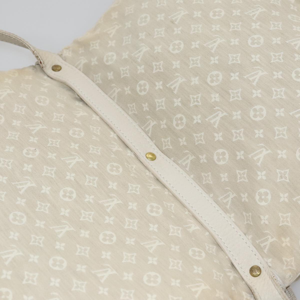 Louis Vuitton Saumur
