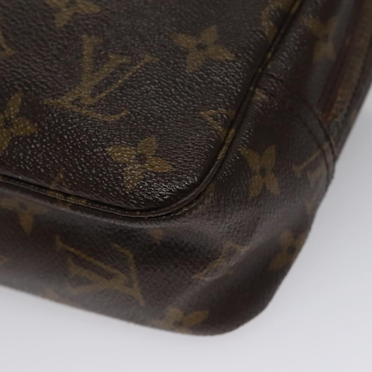 Louis Vuitton Trousse de Toilette