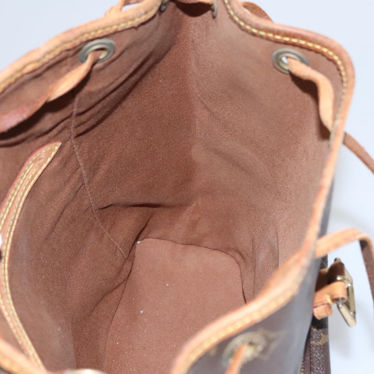 Louis Vuitton Montsouris MM