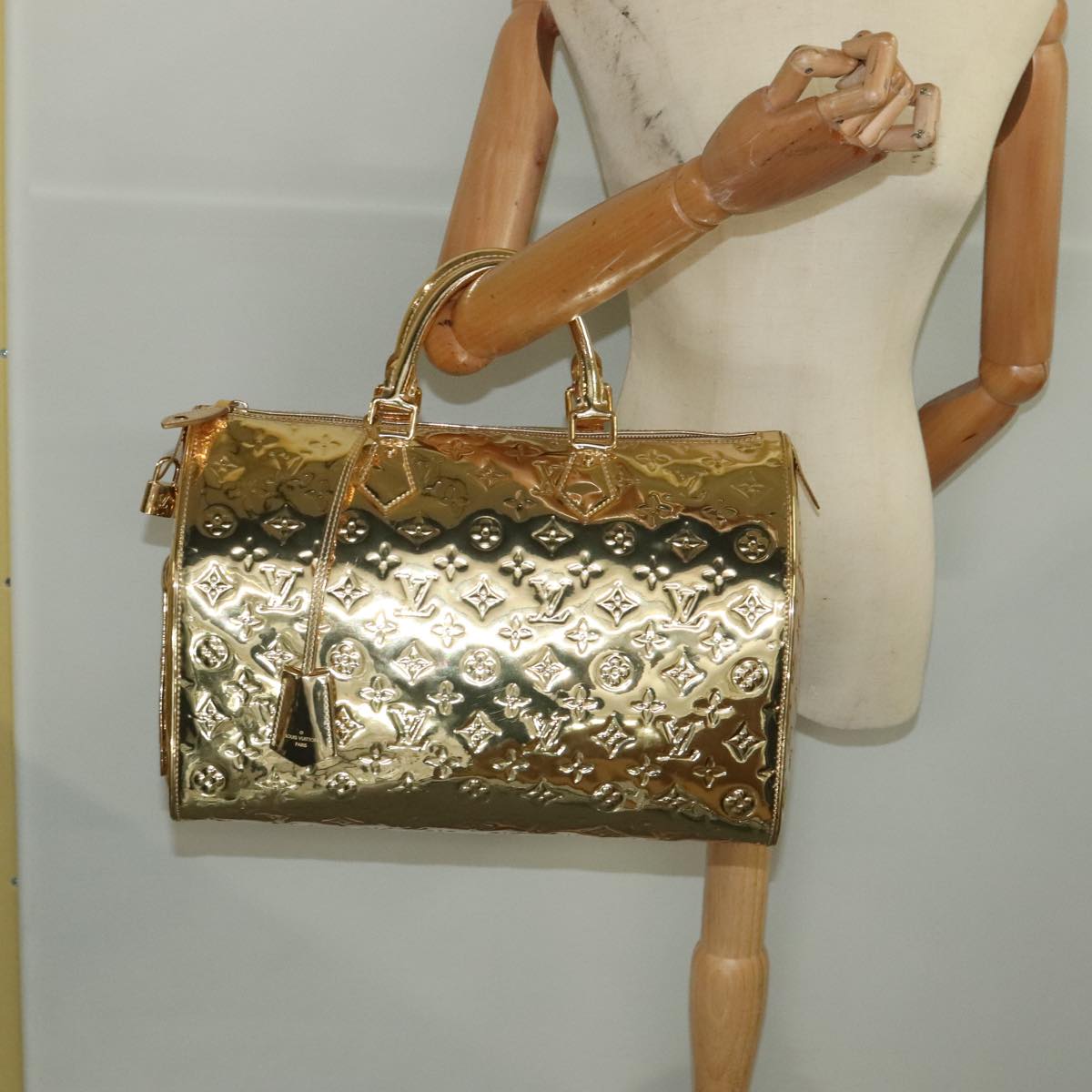 Louis Vuitton Speedy 35