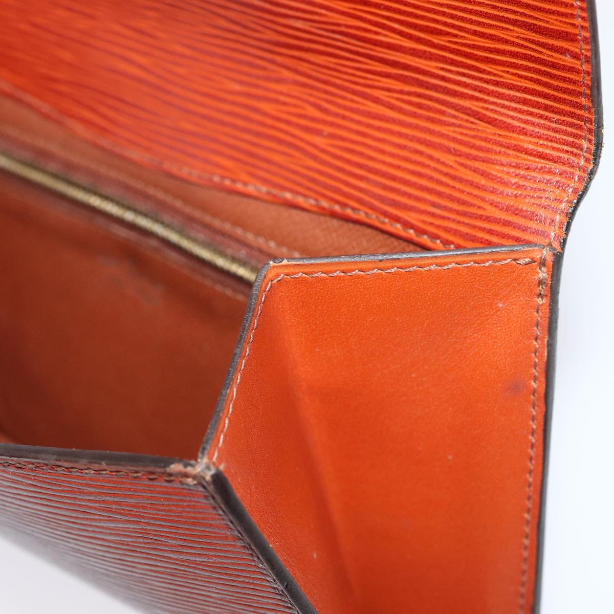 Louis Vuitton Montaigne