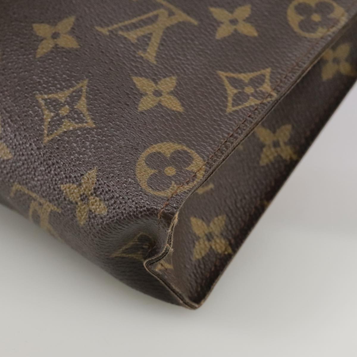 Louis Vuitton Trousse de Toilette