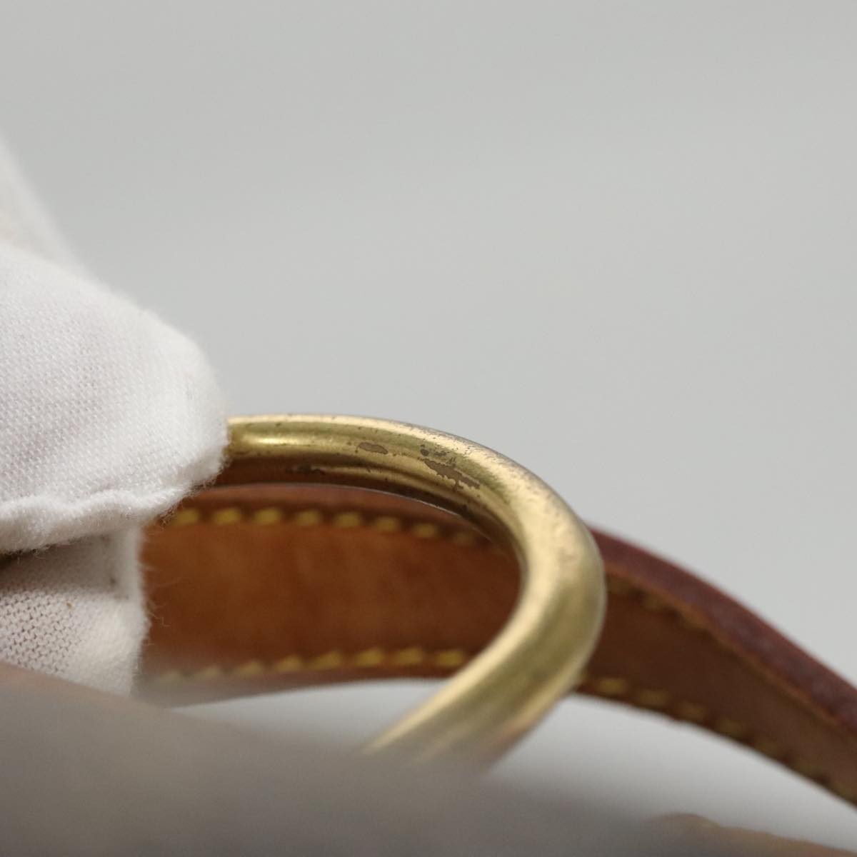 Louis Vuitton Montsouris MM