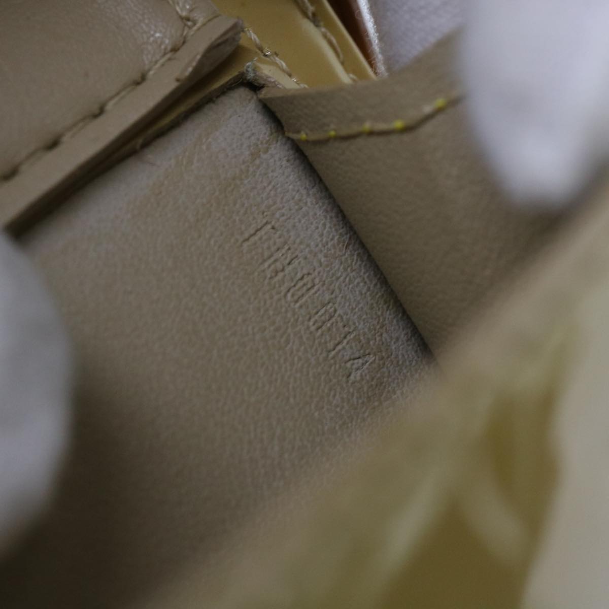 Louis Vuitton Mott