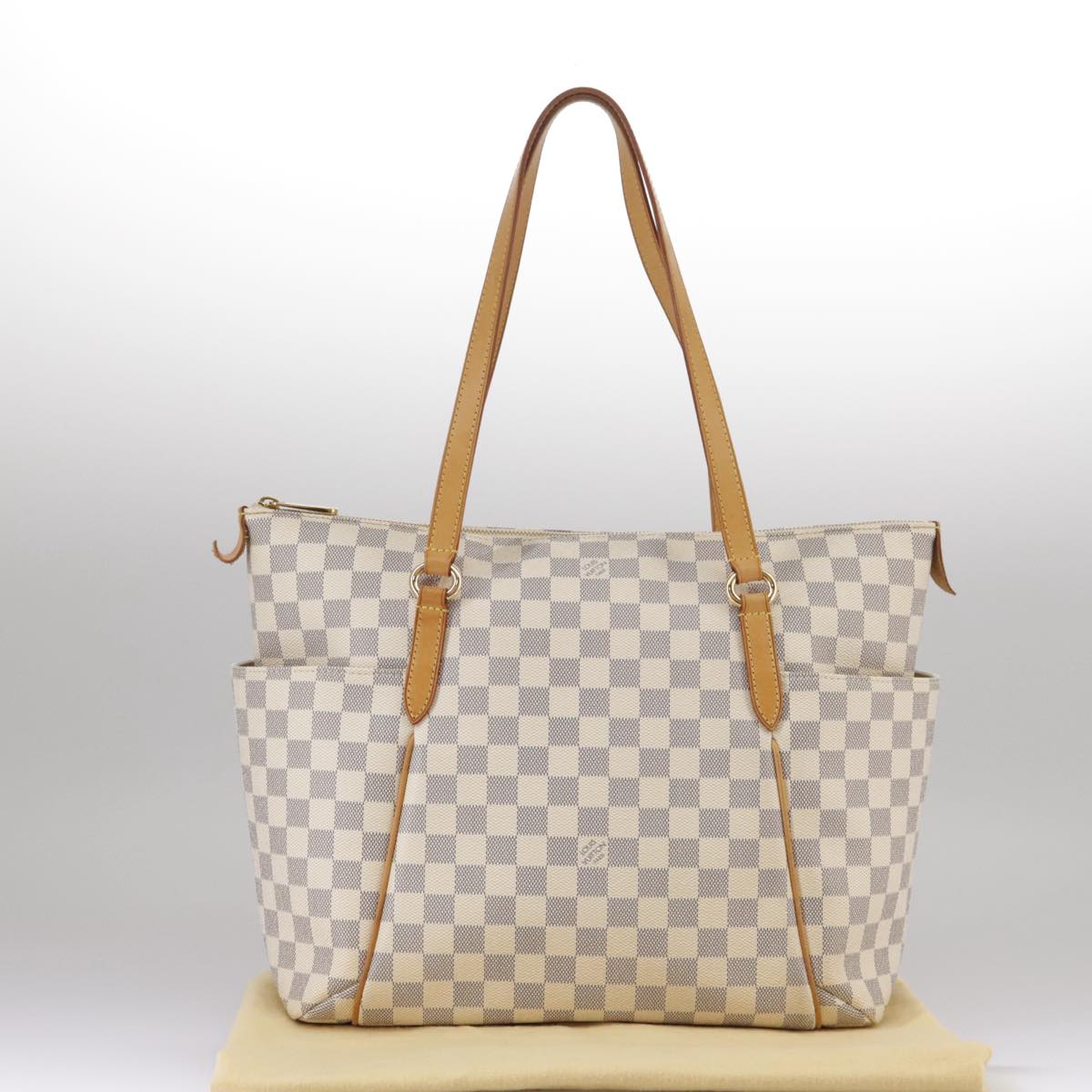 Louis Vuitton Totally